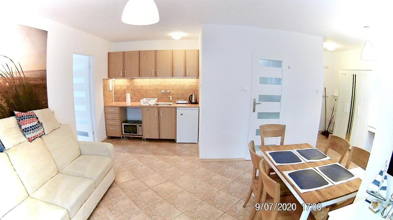 Czarny Bursztyn Apartment จิปโนแวค ภายนอก รูปภาพ