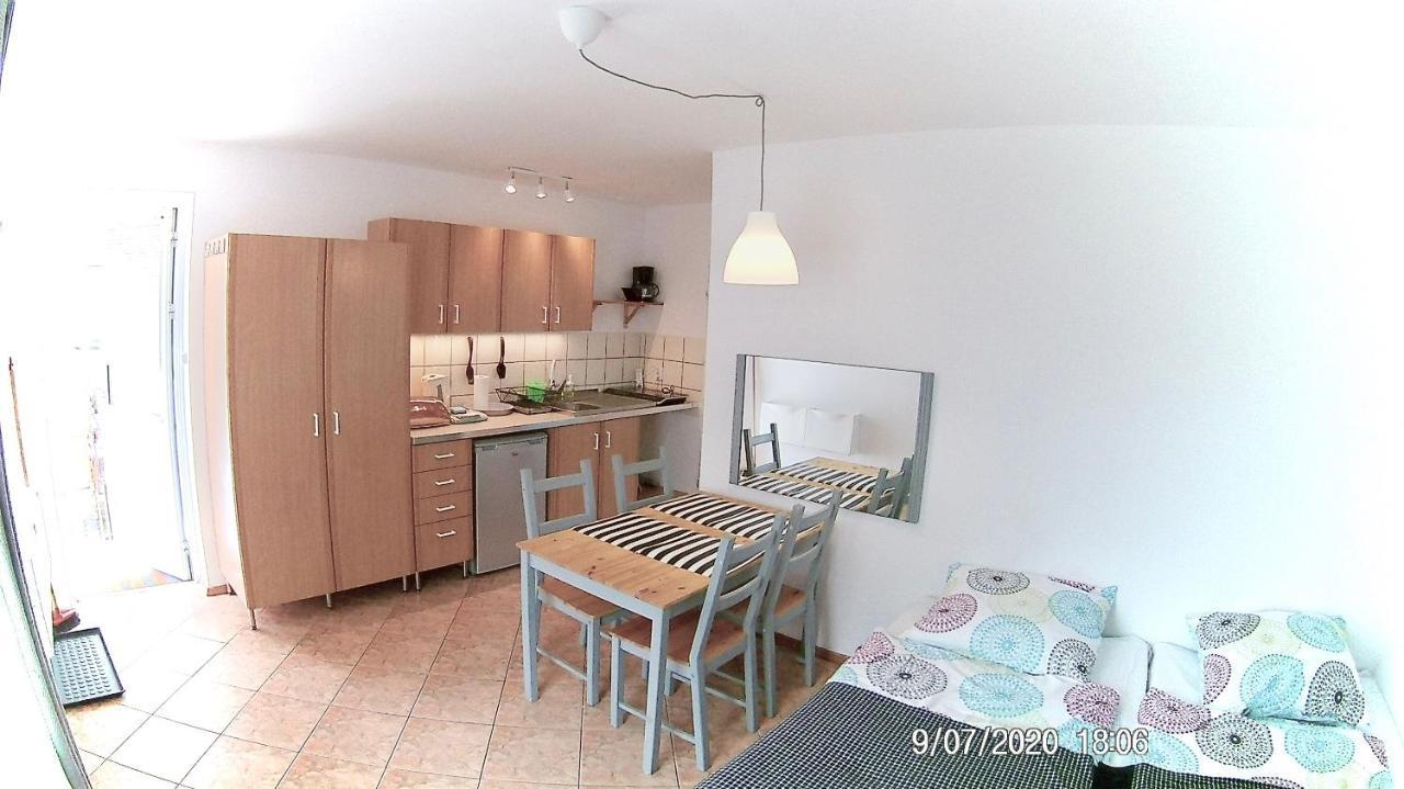 Czarny Bursztyn Apartment จิปโนแวค ภายนอก รูปภาพ