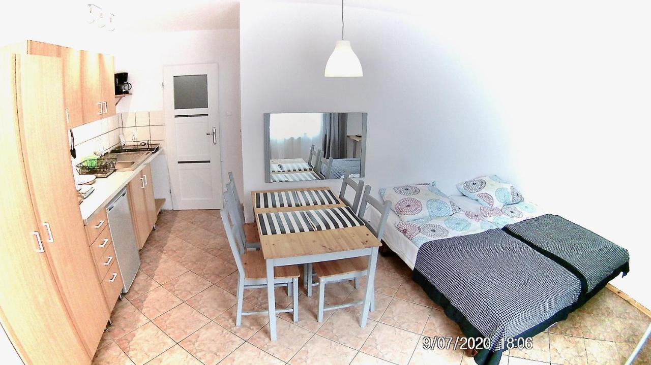 Czarny Bursztyn Apartment จิปโนแวค ภายนอก รูปภาพ