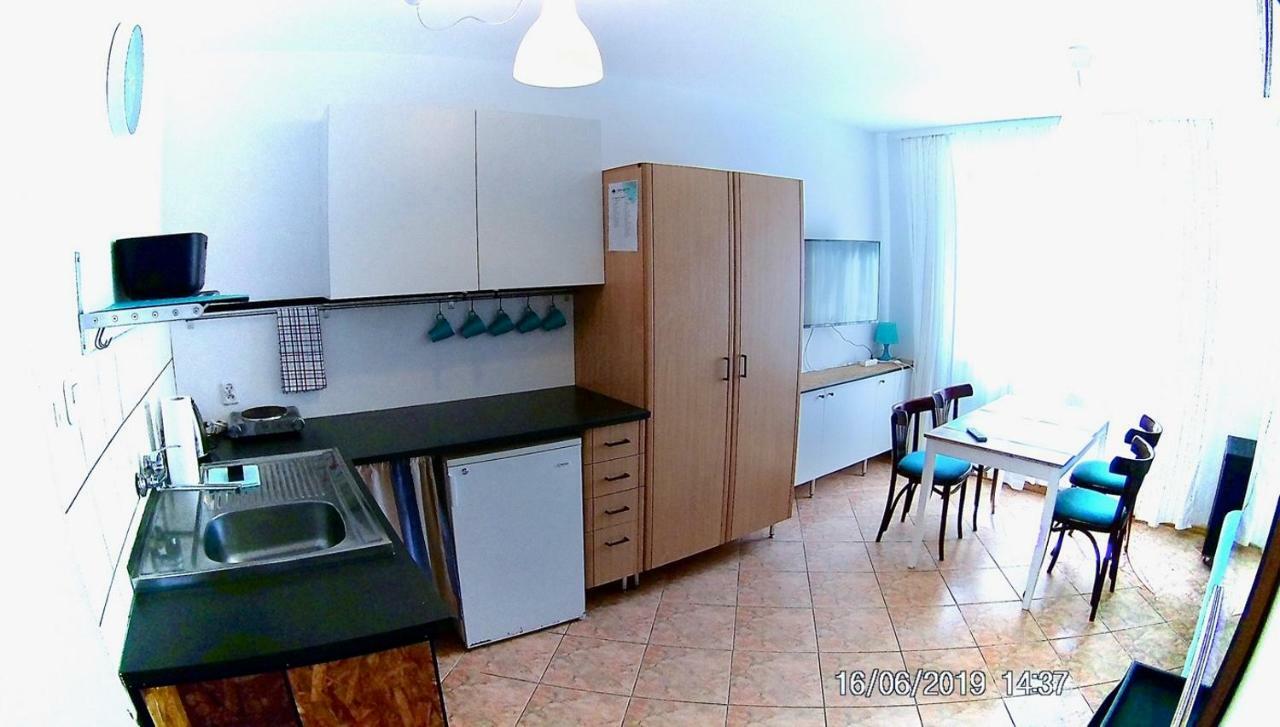 Czarny Bursztyn Apartment จิปโนแวค ภายนอก รูปภาพ