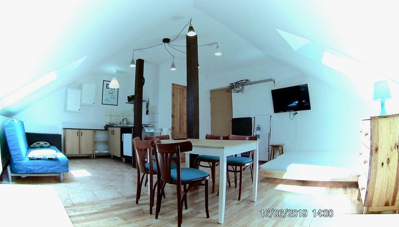 Czarny Bursztyn Apartment จิปโนแวค ภายนอก รูปภาพ